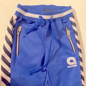 Akademiks boys jogger pants.